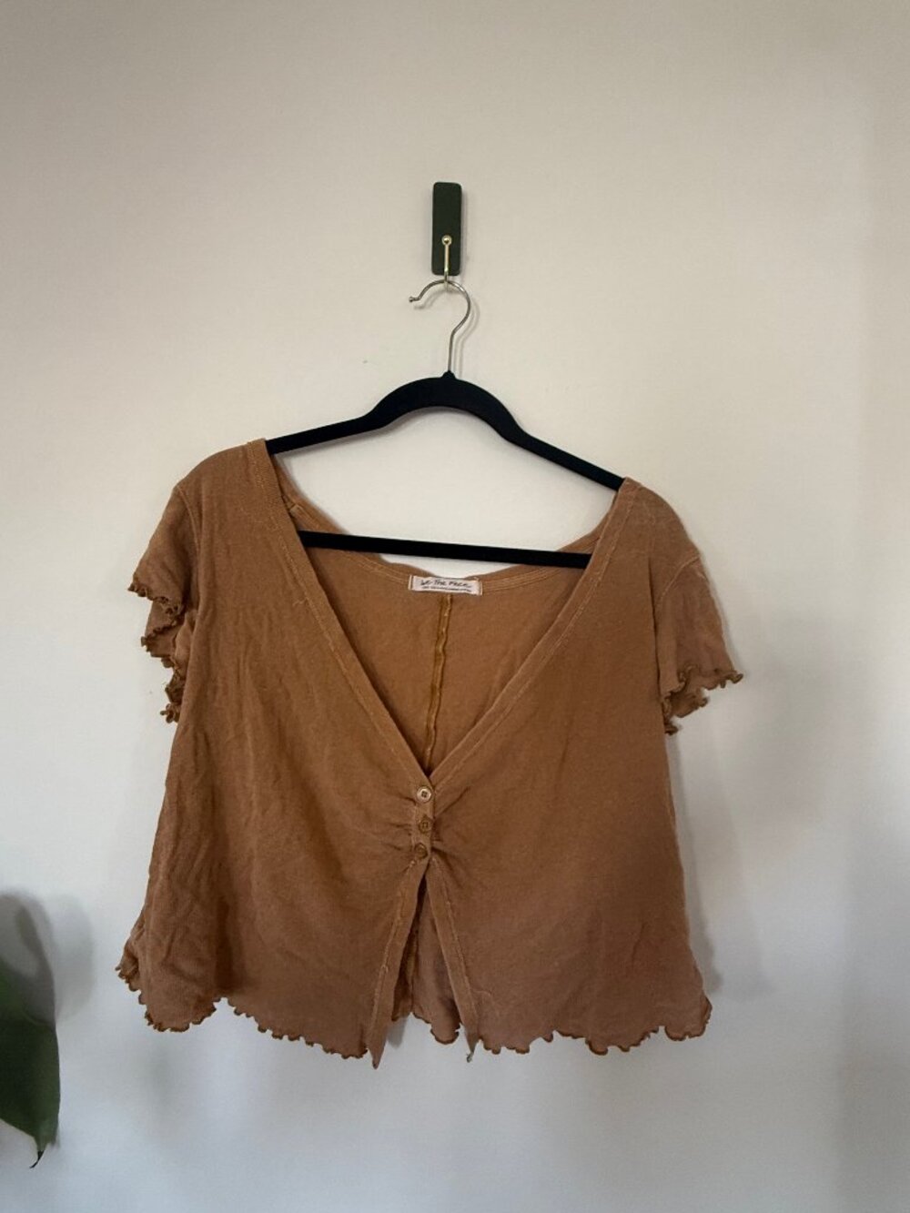 We The Free Lettuce Edge V-Neck Top Camel Size LARGE